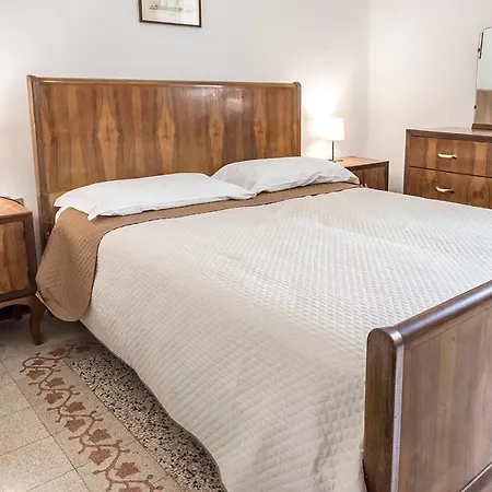 S266 - Sirolo, Quadrilocale Con Giardino E Posto Auto