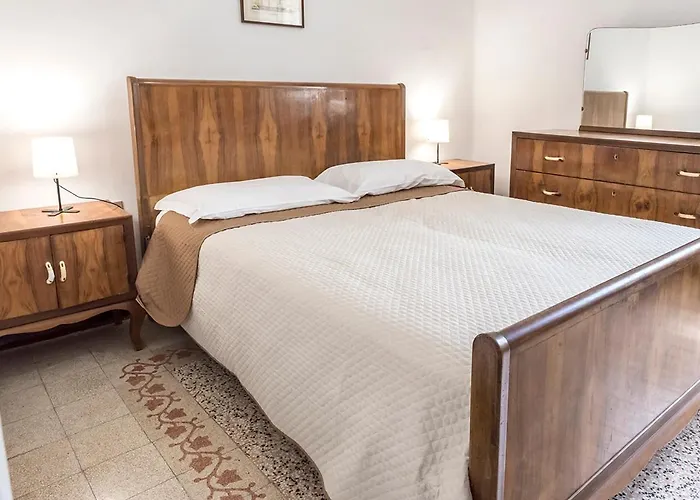 S266 - Sirolo, Quadrilocale Con Giardino E Posto Auto